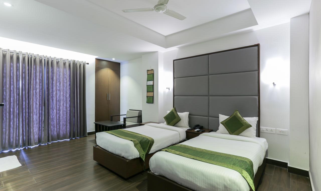 Hotel Crown Suites Коччи Экстерьер фото