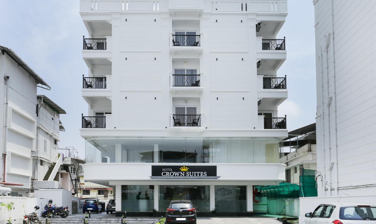 Hotel Crown Suites Коччи Экстерьер фото