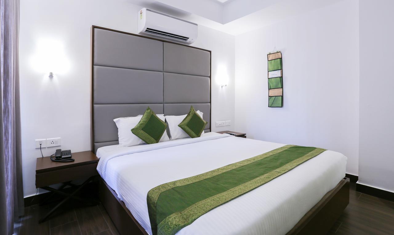 Hotel Crown Suites Коччи Экстерьер фото