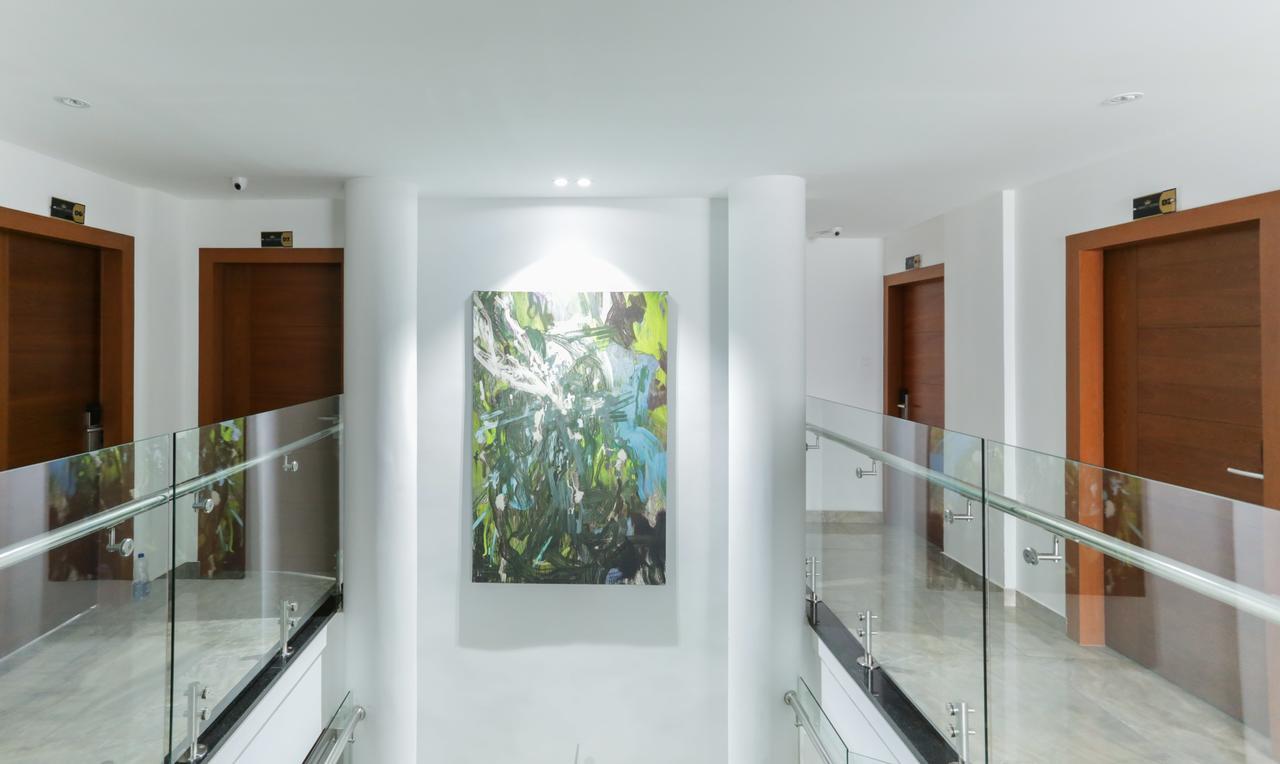 Hotel Crown Suites Коччи Экстерьер фото