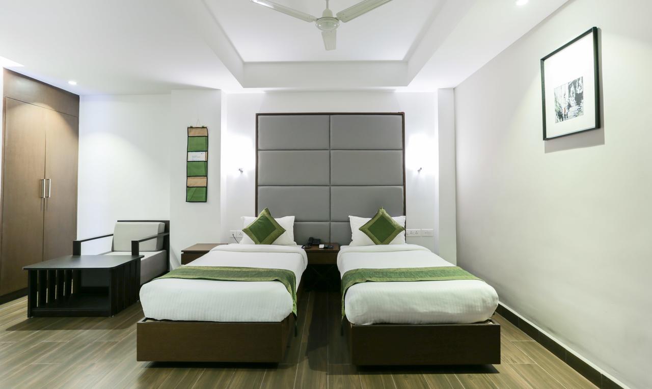 Hotel Crown Suites Коччи Экстерьер фото